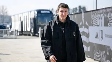 صراع إنجليزي.. يوفنتوس يطلب 60 مليون يورو لبيع كامبياسو